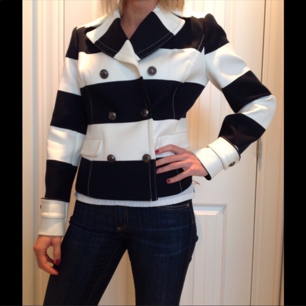 BR Navy and White cotton peplum short peacoat - Picture 4 of 6
